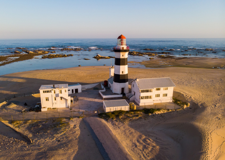 Port-Elizabeth-phare-mer