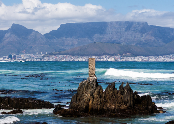 afrique-du-sud-le-cap-robben-islande-mer-montagne