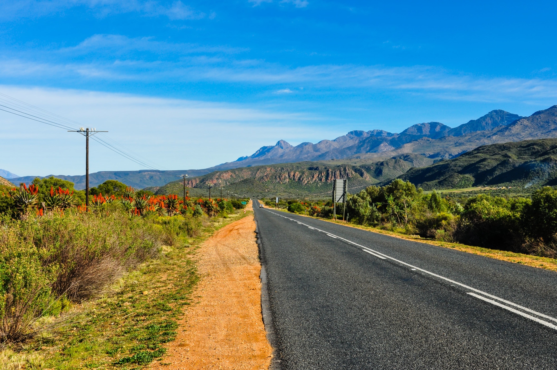 Oudrshoorn-route-des-vins-montagnes