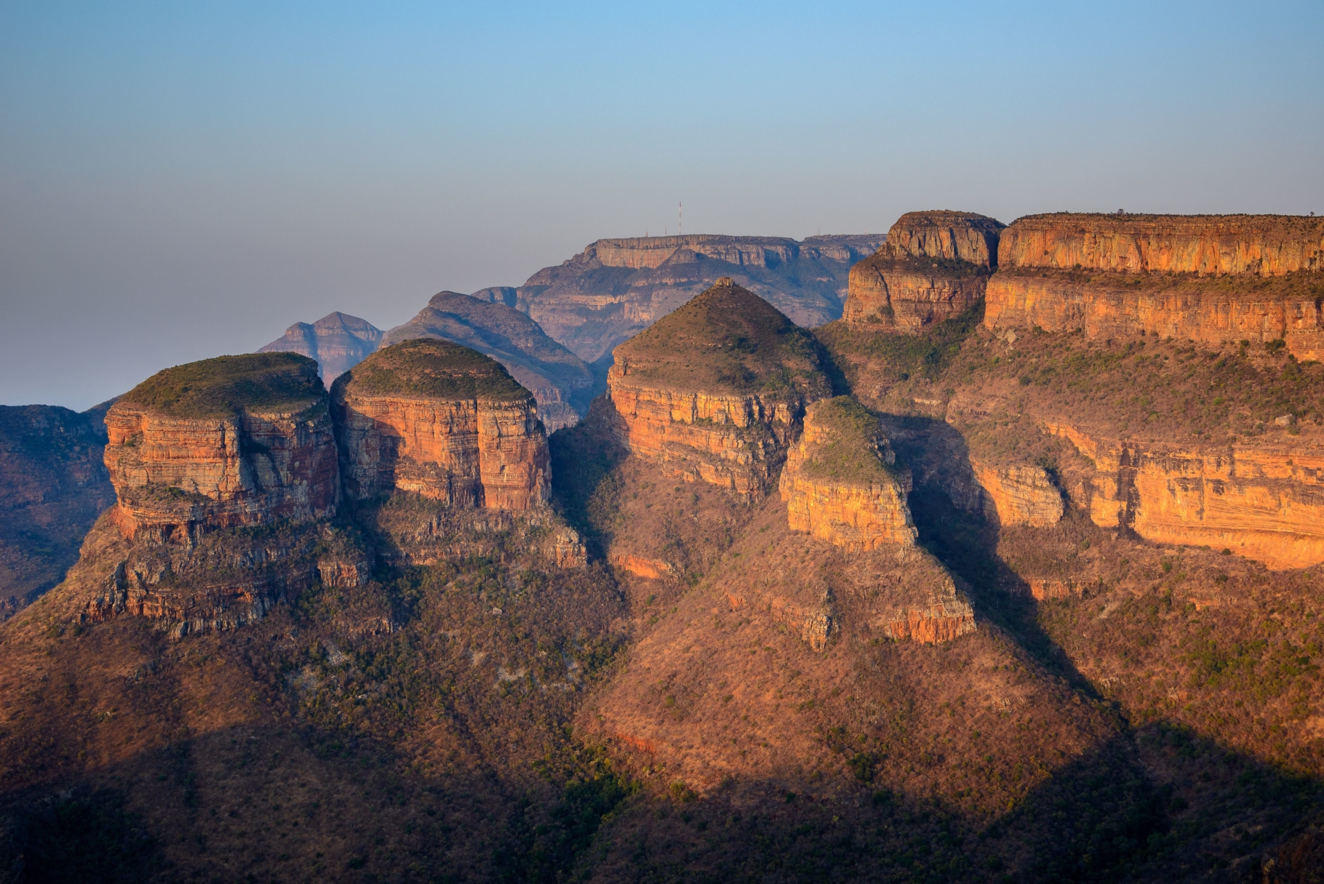 Three-Rondavels-blyde-river-canyon