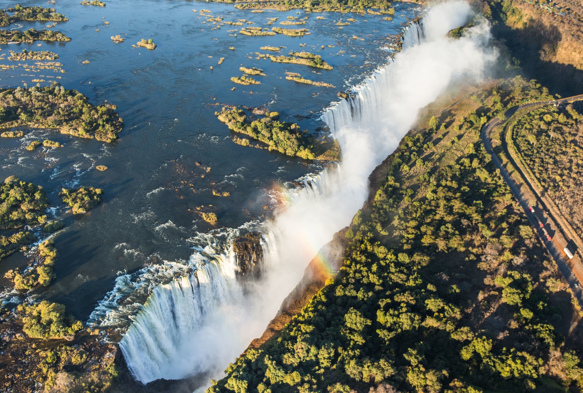 chutes-victoria-zimbabwe